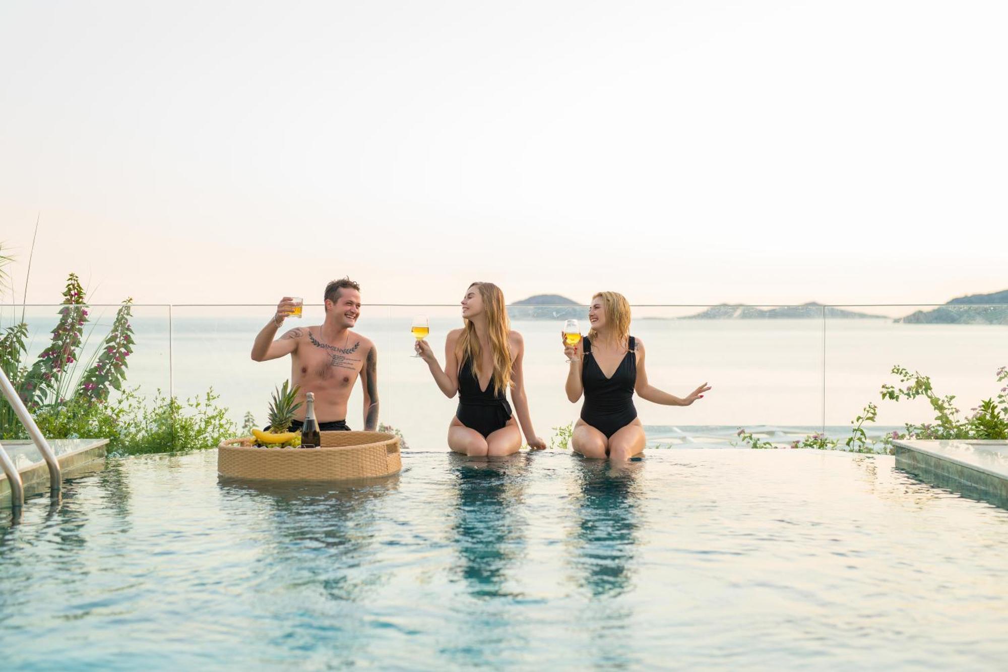 Beachfront White Villa With Private Swimming Pool Калкан Экстерьер фото